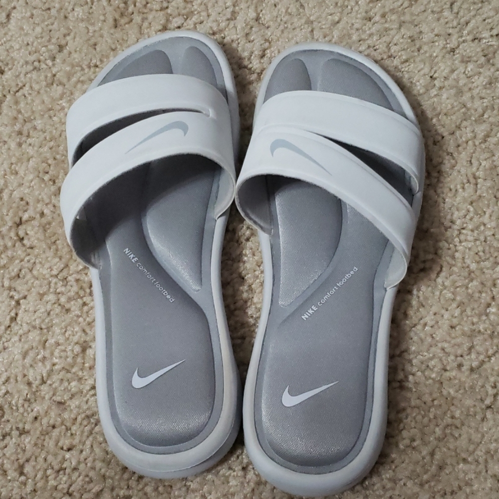 Nike slides